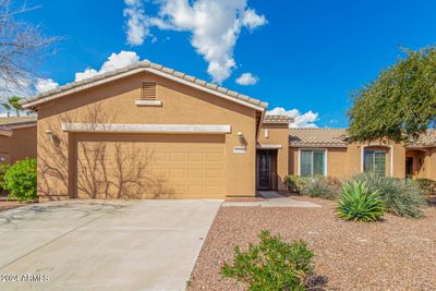 42490 W Candyland Place, Home with 2 bedrooms, 2 bathrooms and null parking in Maricopa AZ | Image 2