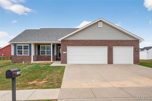 1126 Castle Green Dr, Waterloo, IL, 62298-3379 | Card Image