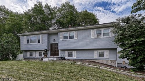 405 Warwick Tpke, Hewitt, NJ, 07421-2751 | Card Image