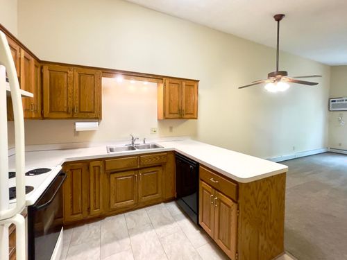 203-2000 108th Ln Nw, Coon Rapids, MN, 55433-4199 | Card Image