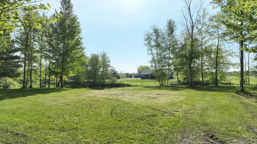 7389 N Edgebrook Ln, Hope, MI, 48628-9340 | Card Image