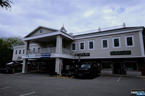 183 Old Tappan Rd, Old Tappan, NJ, 07675-7088 | Card Image