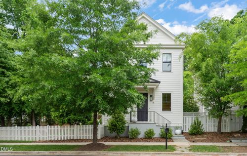 104 Piano St, Chapel Hill, NC, 27516-8464 | Card Image