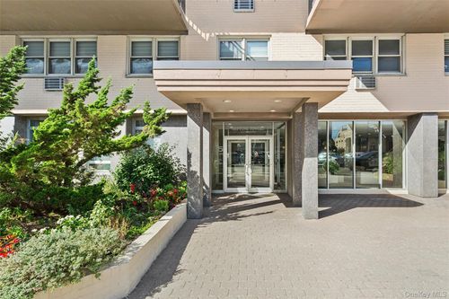 apt-9s-25 Neptune Blvd, Long Beach, NY, 11561-4654 | Card Image