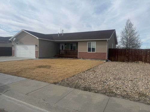 609 Olive Cir, Rawlins, WY, 82301-6466 | Card Image