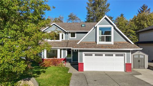 2752 Bradford Dr, Campbell River, BC, V9W7X7 | Card Image