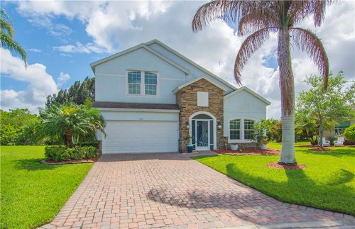 655 Valencia Cir Sw, Vero Beach, FL, 32968-6017 | Card Image