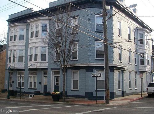 2-201 E Franklin St, HAGERSTOWN, MD, 21740-5069 | Card Image