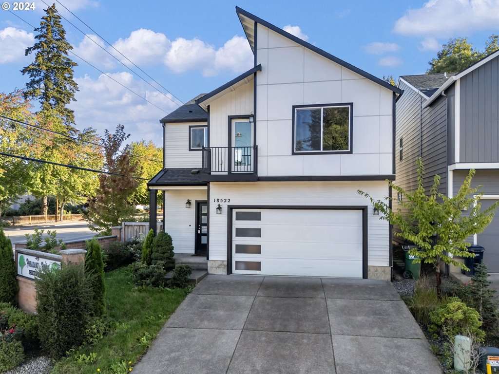 Bluebird Ln, Beaverton, OR 97003