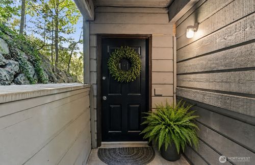 d1-12543 Ne 23rd Pl, Bellevue, WA, 98005-1550 | Card Image