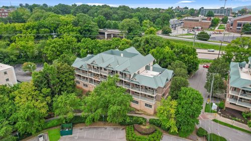 101-733 Battery Pl, Chattanooga, TN, 37403-1224 | Card Image