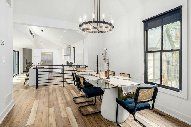 Large dining room | Image 4