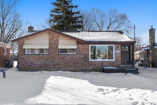 32151 Grandview Ave, Westland, MI, 48186-8963 | Card Image