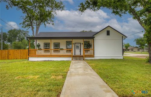 312 N Lavernia, Marion, TX, 78124-2114 | Card Image