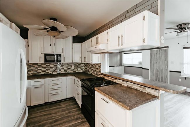 2005 E Crenshaw St, House other with 3 bedrooms, 1 bathrooms and null parking in TAMPA FL | Image 9
