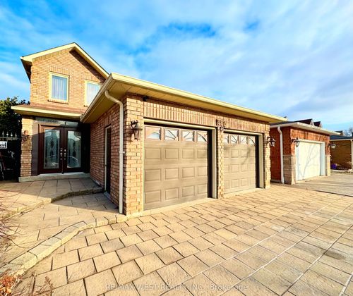 482 Laurentian Ave, Mississauga, ON, L4Z2K5 | Card Image