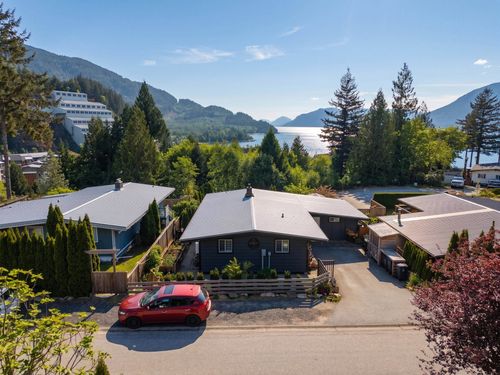 624 Lower Cres, Britannia Beach, BC, V8B1J1 | Card Image