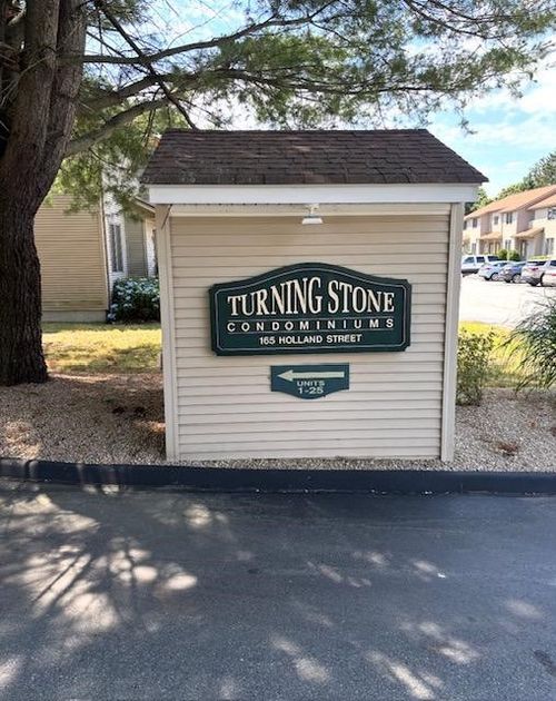 4-165 Holland St, Cranston, RI, 02920-2421 | Card Image