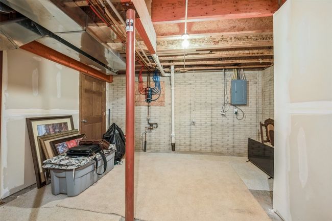 3516 Stoneview Cir Sw, Condo with 2 bedrooms, 2 bathrooms and null parking in Cedar Rapids IA | Image 21