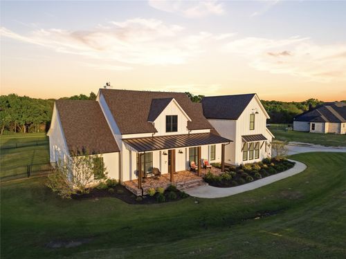 221 Proctor Ln, Decatur, TX, 76234-1863 | Card Image