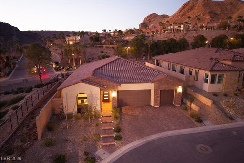 2 Barrio Alto Ct, Henderson, NV, 89011-3811 | Card Image