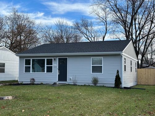 717 Juniper Rd, Valparaiso, IN, 46385-8416 | Card Image