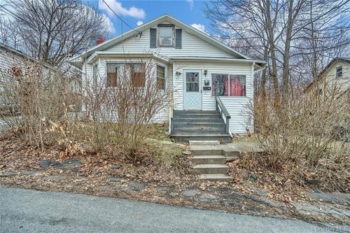 14 Smith St, Monticello, NY, 12701-1317 | Card Image