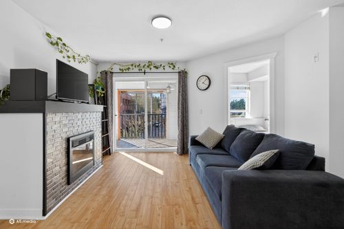 315-6960 120 St, Surrey, BC, V3W1V4 | Card Image