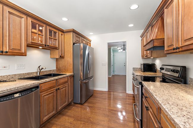 APT-301 - 7800 W Foresthill Ln, Condo with 3 bedrooms, 3 bathrooms and 2 parking in Palos Heights IL | Image 10