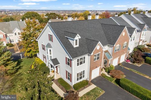 272 Militia Dr, Radnor, PA, 19087-4648 | Card Image