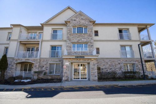 305-22 N De Baun Ave, Suffern, NY, 10901 | Card Image