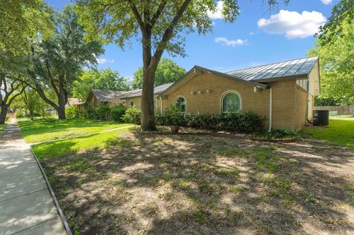 4222 Foliage Dr, Garland, TX, 75043-3211 | Card Image