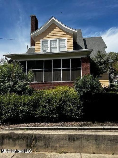 414 S Union St, Natchez, MS, 39120-3518 | Card Image