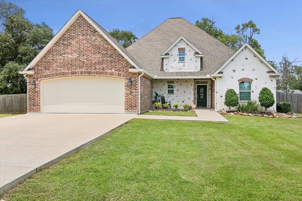 Devillier St, Bridge City, TX 77611