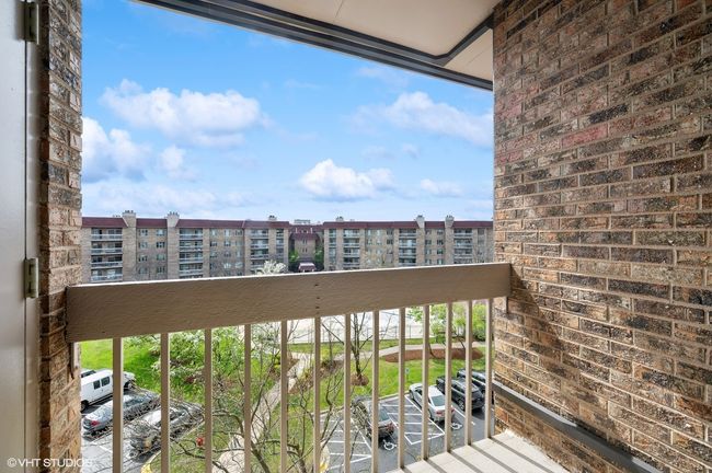 APT-5F - 1220 Rudolph Rd, Condo with 2 bedrooms, 2 bathrooms and 2 parking in Northbrook IL | Image 26