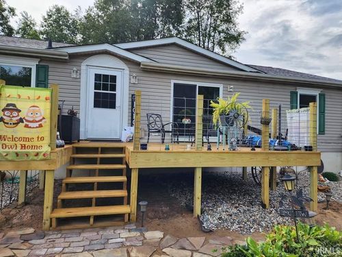 7695 S 200 W, North Judson, IN, 46366-8438 | Card Image