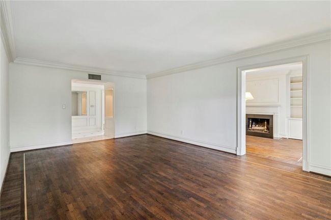 APT-7 - 2769 Peachtree Rd Ne, Condo with 2 bedrooms, 2 bathrooms and 2 parking in Atlanta GA | Image 13