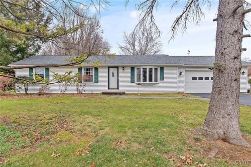 106 Willowcrest Dr, Elbridge, NY, 13060-9717 | Card Image