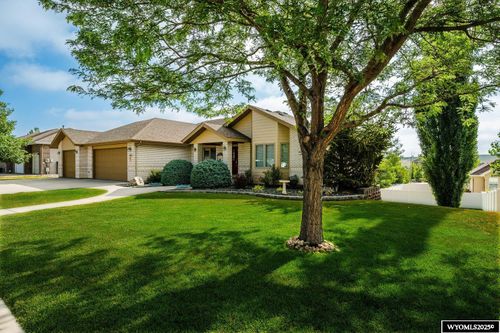 1507 Luker Dr, Casper, WY, 82609-4638 | Card Image