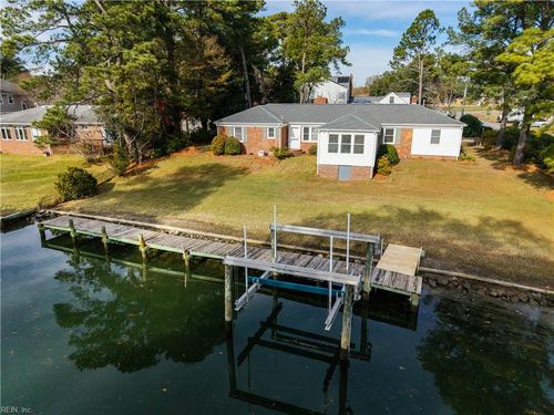 2037 Alphine Rd, Virginia Beach, VA, 23451-1635 | Card Image