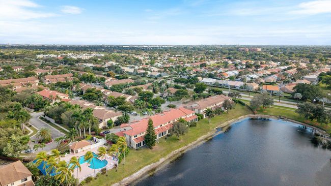 6798 Via Regina, Condo with 3 bedrooms, 3 bathrooms and null parking in Boca Raton FL | Image 28