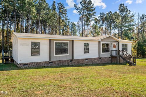 9677 Fire Tower Farm Rd, Whitakers, NC, 27891-8626 | Card Image