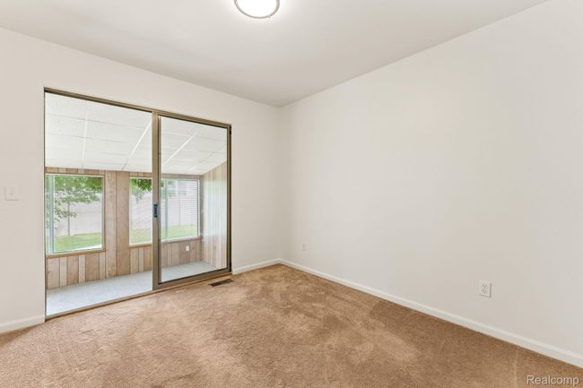 Secondary bedroom | Image 10