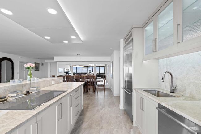 APT-1902 - 1900 Consulate Pl, Condo with 2 bedrooms, 2 bathrooms and null parking in West Palm Beach FL | Image 26