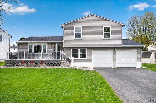 4084 Sweet Gum Ln, Liverpool, NY, 13090-1107 | Card Image