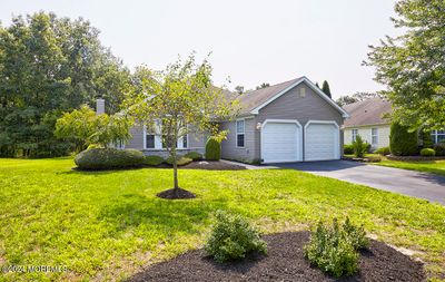 14 Rosewood Court, Home with 3 bedrooms, 2 bathrooms and 2 parking in Lakewood NJ | Image 1