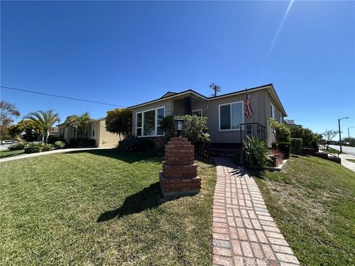 2702 Arbor Rd, Lakewood, CA, 90712-3330 | Card Image