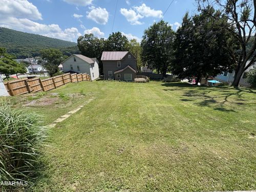 1006 Main St, Saxton, PA, 16678-1315 | Card Image