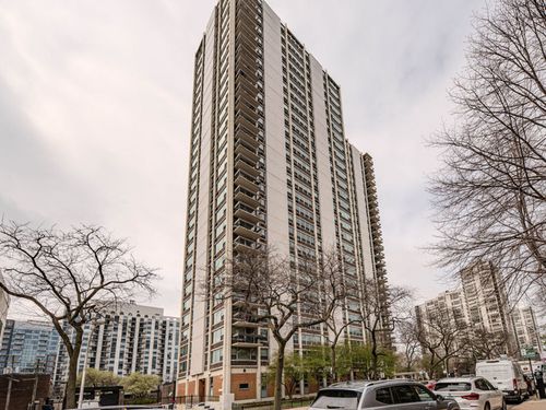 2606e-1255 N Sandburg Ter, Chicago, IL, 60610-8286 | Card Image