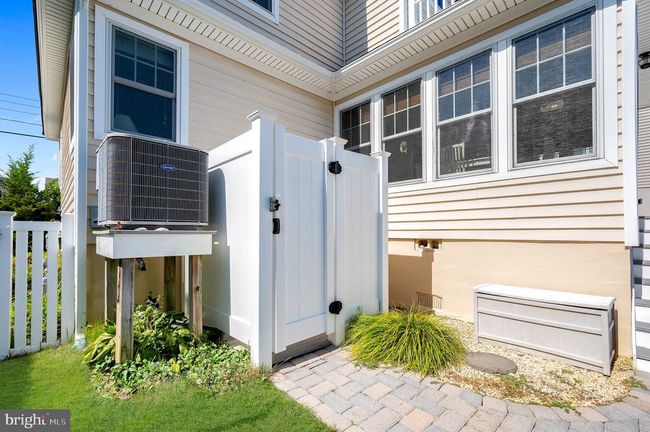 106 S Barnegat Ave, House other with 5 bedrooms, 2 bathrooms and null parking in Surf City NJ | Image 36